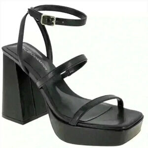 BCBG Black Galana Womens heels Size 7 NWT